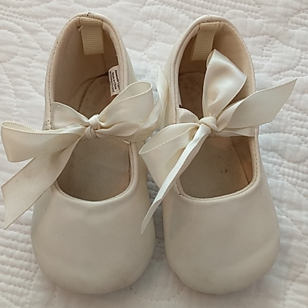 🚫sold🚫First Impressions ballet slippers, size 4